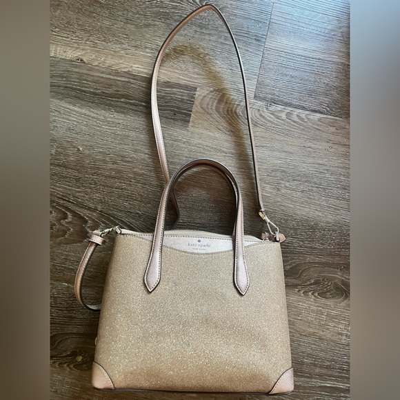 kate spade Handbags - Kate spade gold crossbody